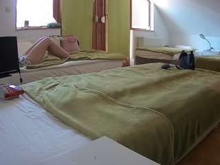voyeurcam-julmodels-bed-2 - Live Cam