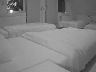 voyeurcam-julmodels-bed-2 Live Webcam on CamSoda
