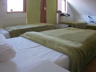  voyeurcam-julmodels-bed-2 chat room