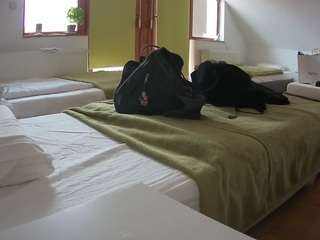 voyeurcam-julmodels-bed-2 camsoda