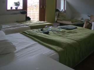 voyeurcam-julmodels-bed-2