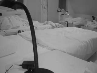 Live Sex Chat with Julmodels Bedroom-D2 (@voyeurcam-julmodels-bed-2)