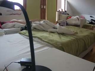 voyeurcam-julmodels-bed-2