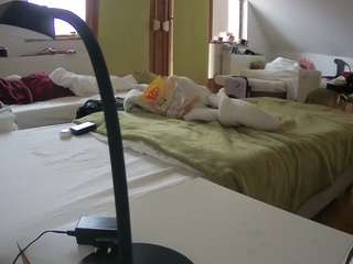 voyeurcam-julmodels-bed-2 Profile Image