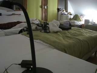 voyeurcam-julmodels-bed-2