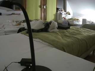 voyeurcam-julmodels-bed-2