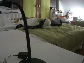 voyeurcam-julmodels-bed-2