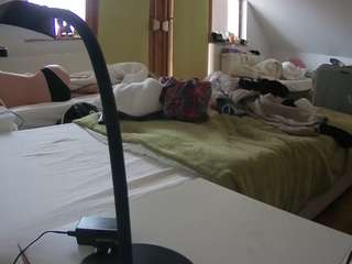 voyeurcam-julmodels-bed-2