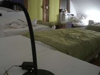 voyeurcam-julmodels-bed-2