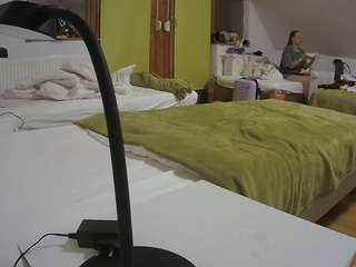 voyeurcam-julmodels-bed-2