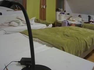voyeurcam-julmodels-bed-2