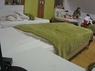 voyeurcam-julmodels-bed-2 Hidden live webcam