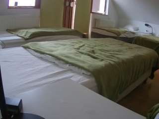 voyeurcam-julmodels-bed-2 - Live HD Webcam