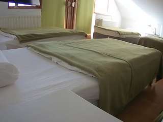 voyeurcam-julmodels-bed-2