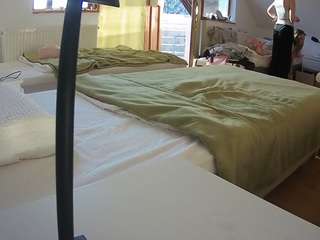 voyeurcam-julmodels-bed-2