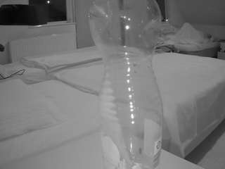 voyeurcam-julmodels-bed-2 live cam profile