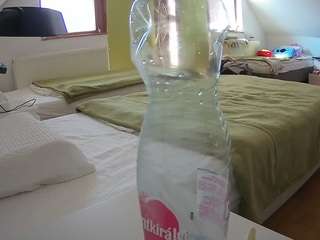 voyeurcam-julmodels-bed-2 live cam profile