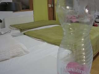 voyeurcam-julmodels-bed-2 live cam profile