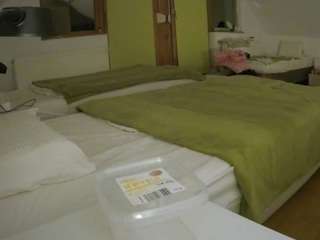 voyeurcam-julmodels-bed-2 live cam profile