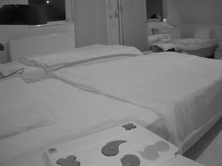 voyeurcam-julmod... Live Webcam on CamSoda