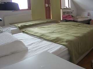 voyeurcam-julmodels-bed-2 live cam profile