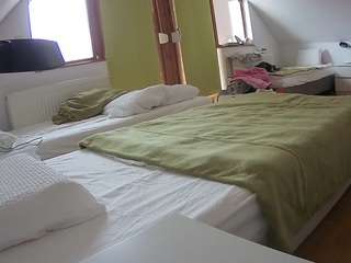 voyeurcam-julmodels-bed-2 live cam profile