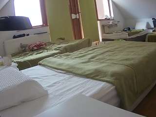 voyeurcam-julmodels-bed-2