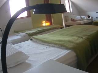 voyeurcam-julmodels-bed-2