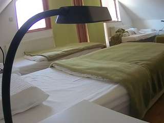 voyeurcam-julmodels-bed-2