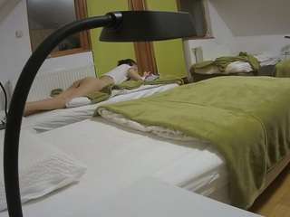 voyeurcam-julmodels-bed-2