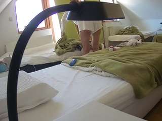 voyeurcam-julmodels-bed-2