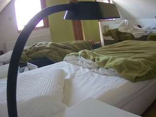 voyeurcam-julmodels-bed-2