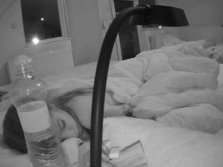 voyeurcam-julmodels-bed-2