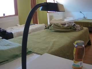 voyeurcam-julmodels-bed-2