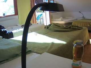 voyeurcam-julmodels-bed-2