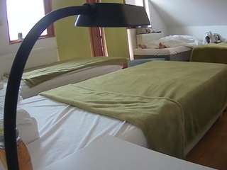 voyeurcam-julmodels-bed-2