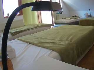 voyeurcam-julmodels-bed-2
