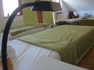 voyeurcam-julmodels-bed-2