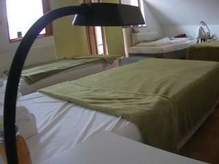 voyeurcam-julmodels-bed-2 webcam