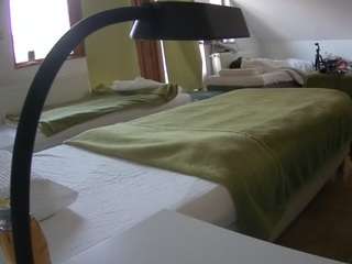 voyeurcam-julmodels-bed-2