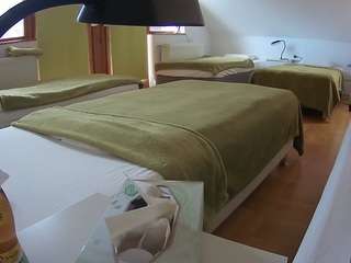 voyeurcam-julmodels-bed-2