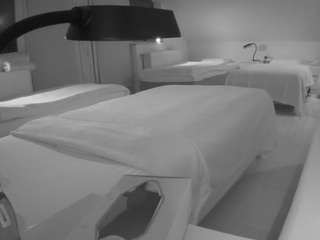 voyeurcam-julmodels-bed-2
