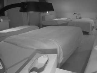 voyeurcam-julmodels-bed-2