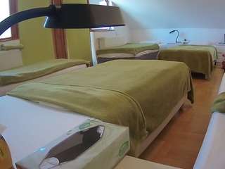 voyeurcam-julmodels-bed-2