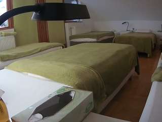 voyeurcam-julmodels-bed-2