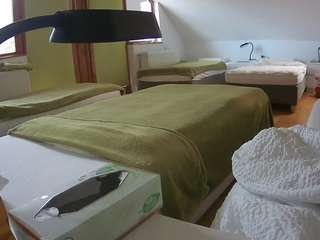 voyeurcam-julmodels-bed-2