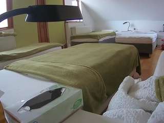 voyeurcam-julmodels-bed-2