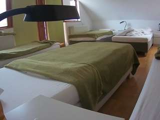 voyeurcam-julmodels-bed-2