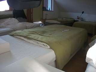 voyeurcam-julmodels-bed-2
