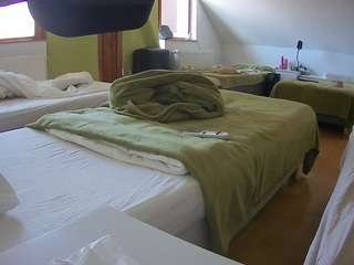 voyeurcam-julmodels-bed-2